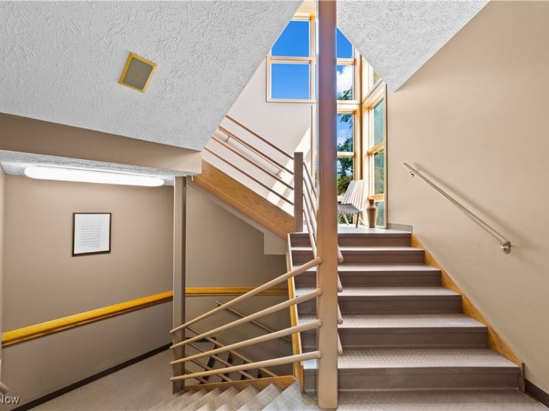 6071 Middle Ridge Road, Lorain, OH 44053 Photo 20