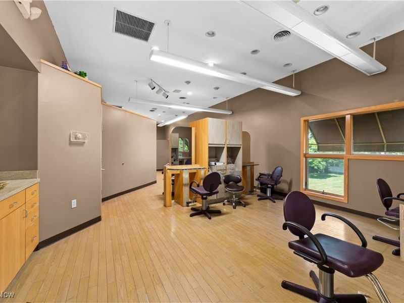 6071 Middle Ridge Road, Lorain, OH 44053 Photo 21