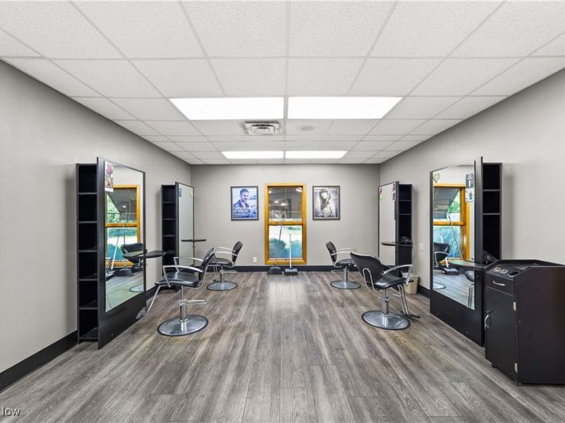 6071 Middle Ridge Road, Lorain, OH 44053 Photo 8