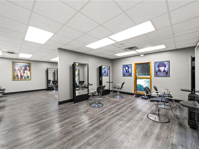 6071 Middle Ridge Road, Lorain, OH 44053 Photo 9