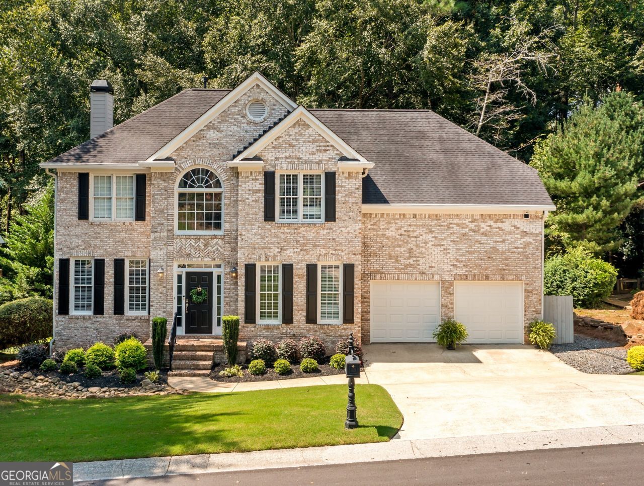 824 Hillcrest Lane, Woodstock, GA 30189 Main Photo