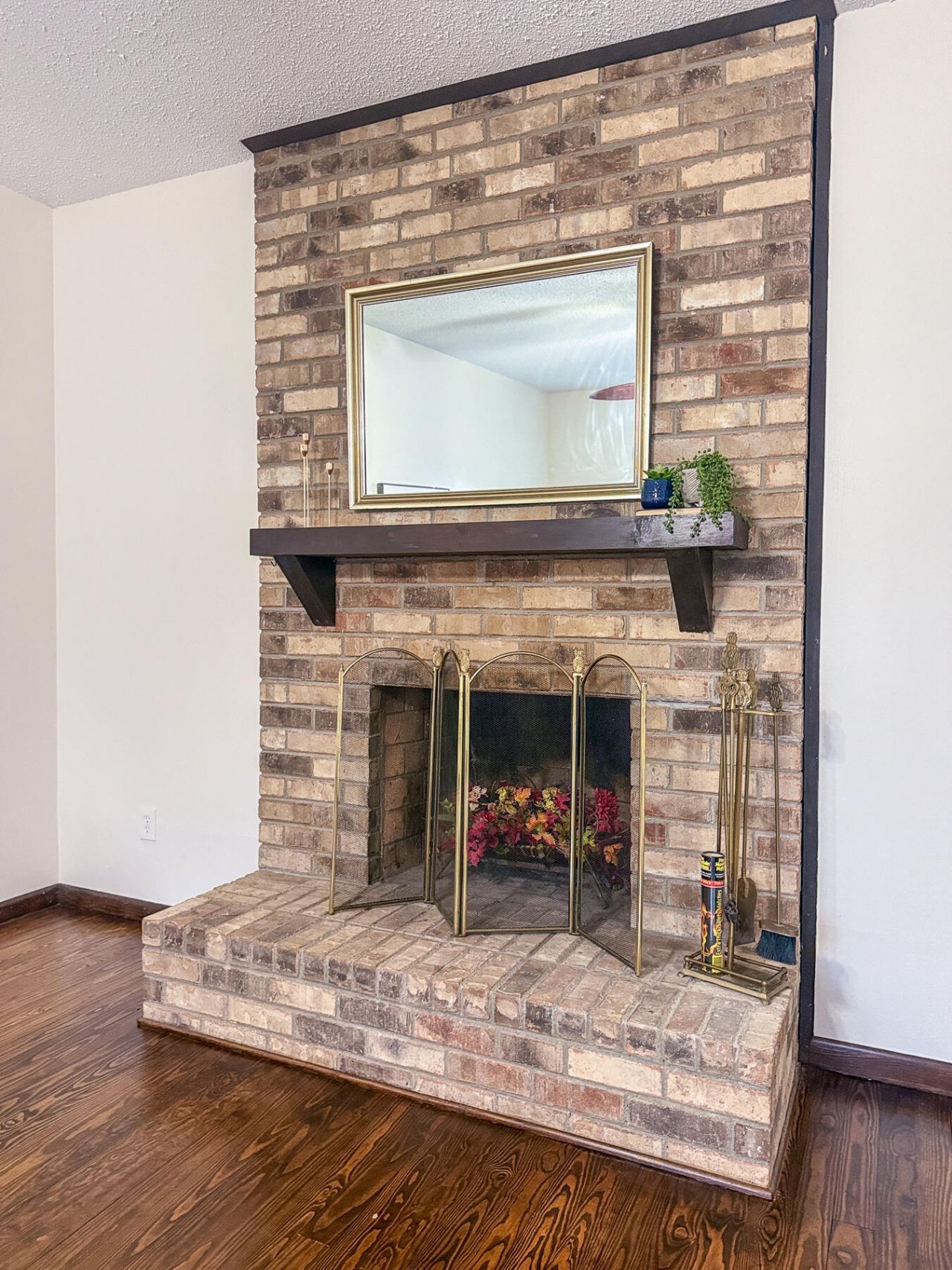 1918 Aichele Drive Photo 12