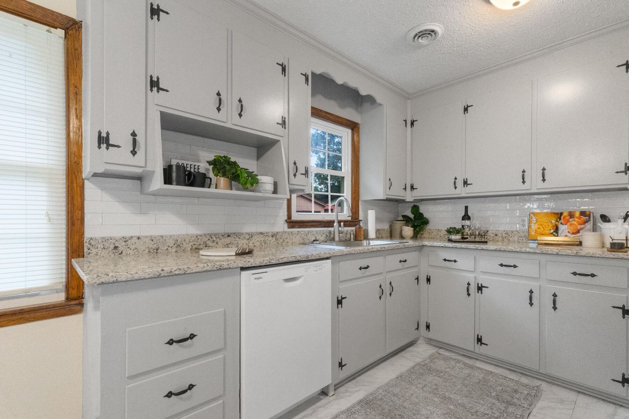 1918 Aichele Drive Photo 20