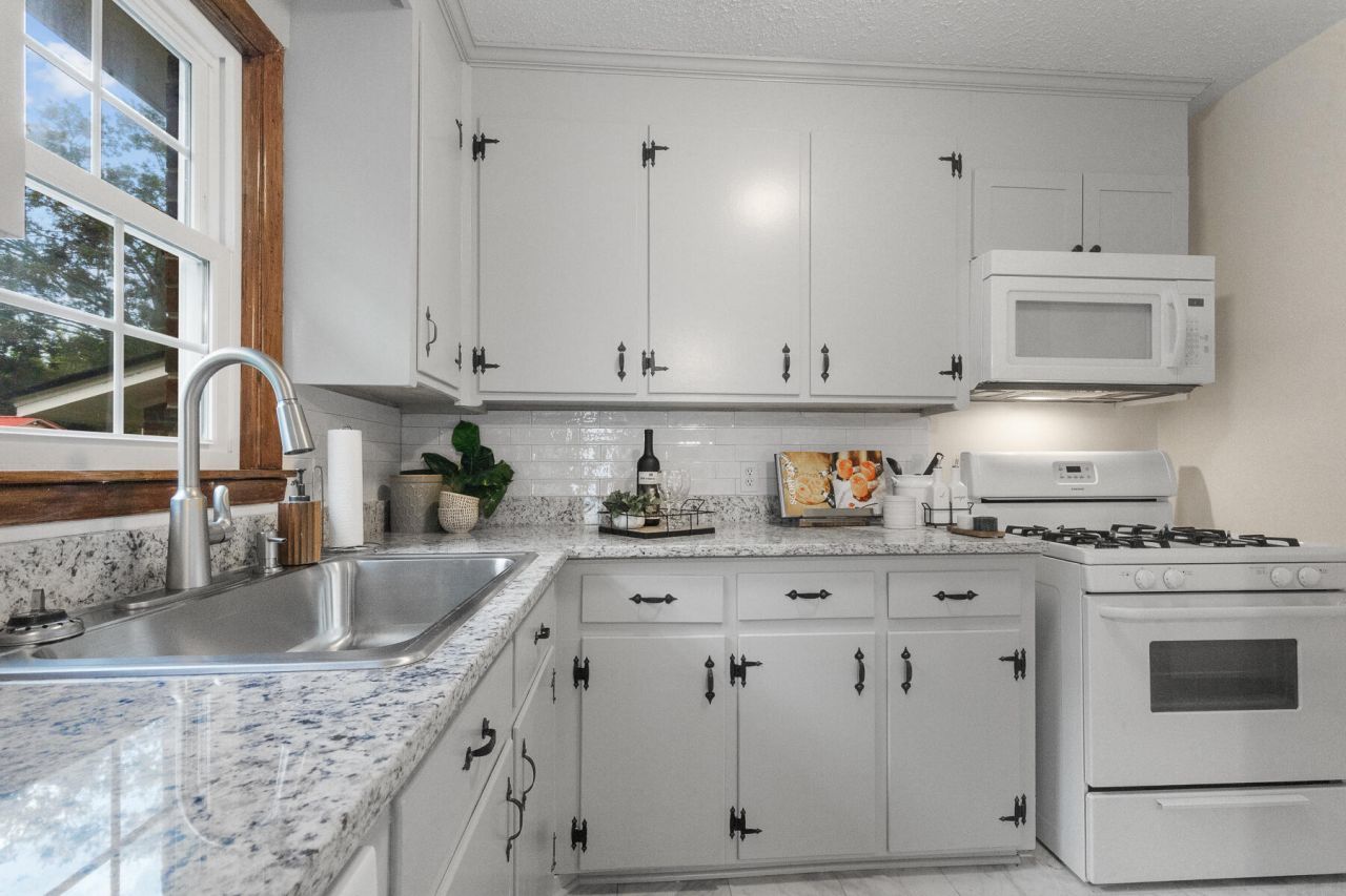 1918 Aichele Drive Photo 21