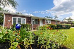 1918 Aichele Drive photo 4