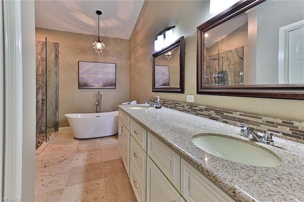 175 Barefoot Cir, Bonita Springs, FL 34134 Photo