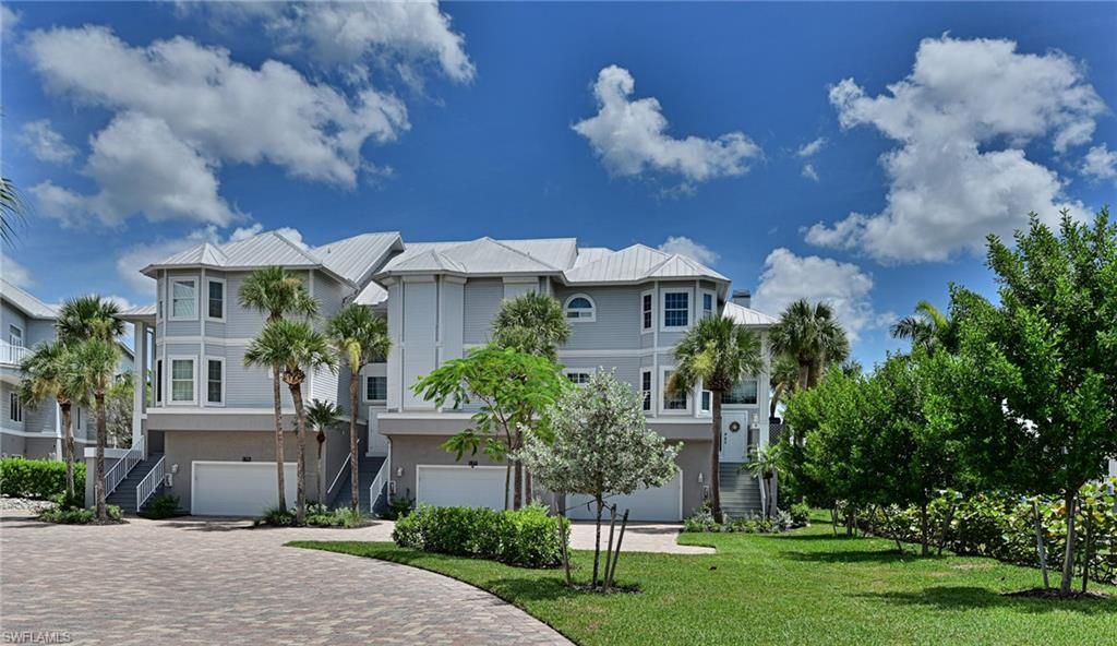 175 Barefoot Cir, Bonita Springs, FL 34134 Photo