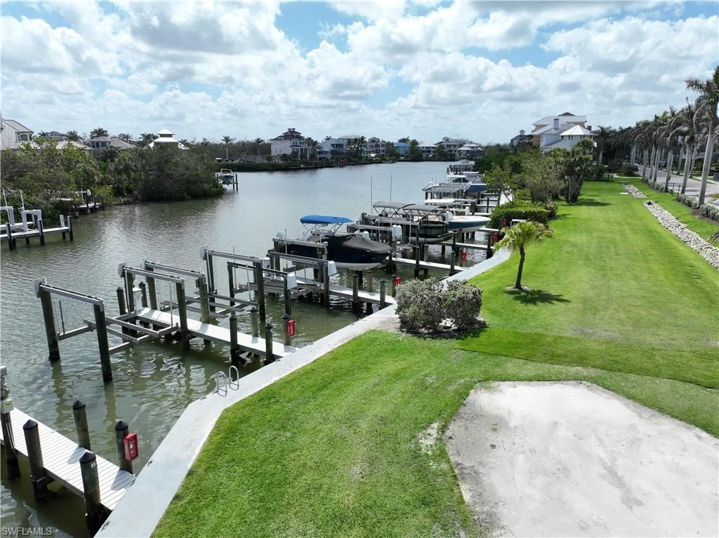 175 Barefoot Cir, Bonita Springs, FL 34134 Photo