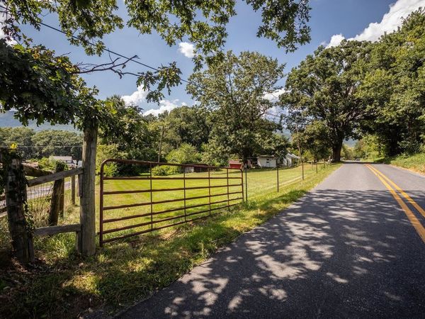 1557 RINACAS CORNER RD, SHENANDOAH, VA 22849