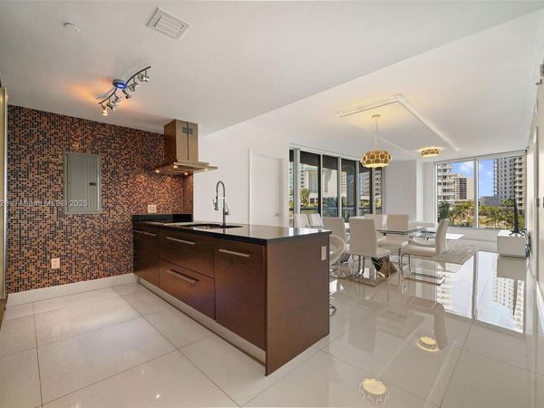 495 Brickell Ave, Unit 402, Miami, FL 33131