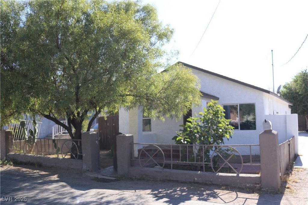 50 N 27th Street, Las Vegas, NV 89101 Main Photo