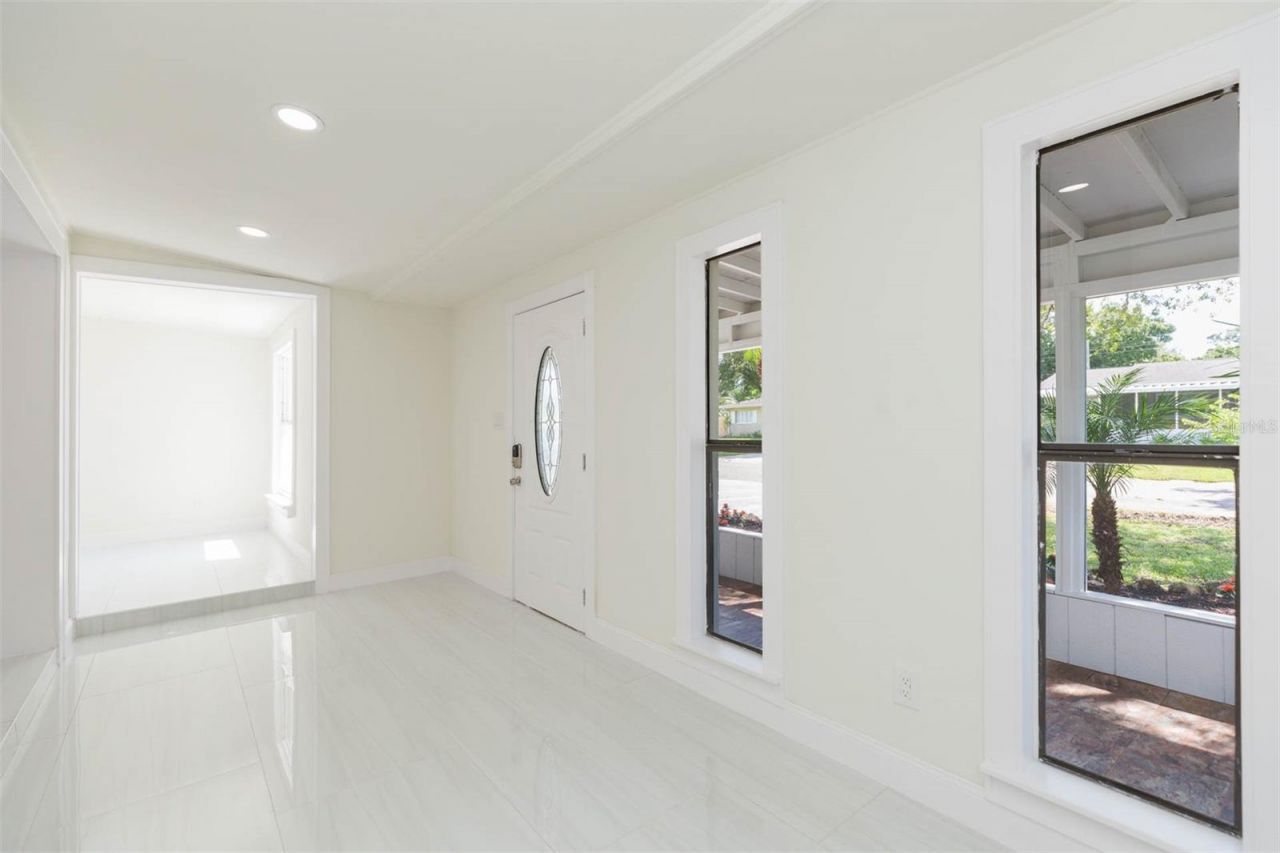 5640 Cedar Street Ne, Saint Petersburg, FL 33703 Photo