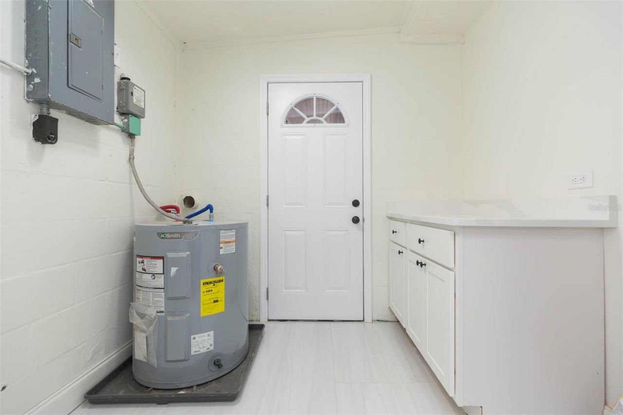 5640 Cedar Street Ne, Saint Petersburg, FL 33703 Photo