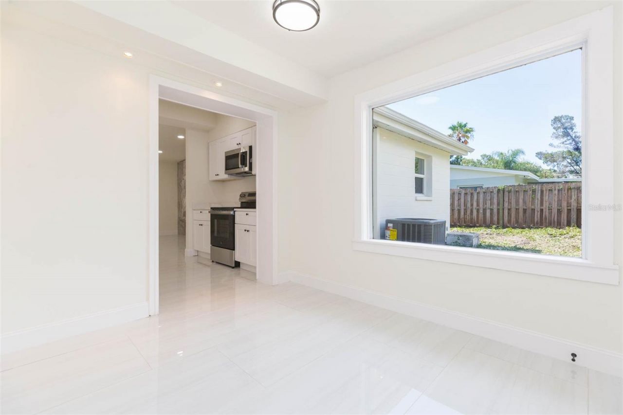 5640 Cedar Street Ne, Saint Petersburg, FL 33703 Photo