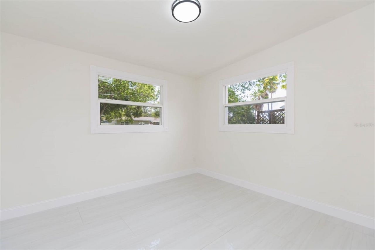 5640 Cedar Street Ne, Saint Petersburg, FL 33703 Photo