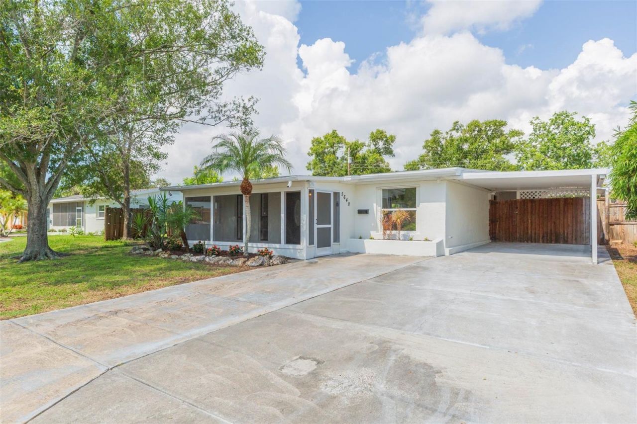 5640 Cedar Street Ne, Saint Petersburg, FL 33703 Photo