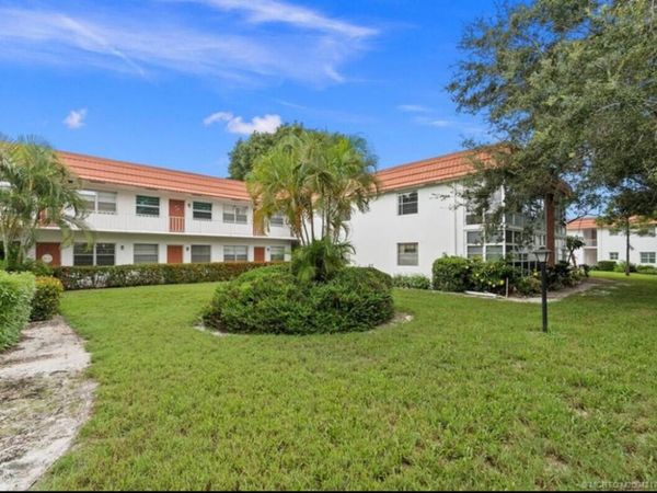 2600 SE Ocean Boulevard, Unit B7, Stuart, FL 34996