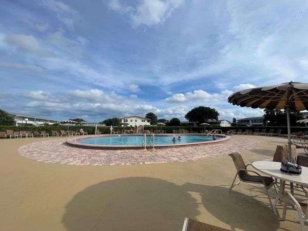 228 Northampton L, Unit 228, West Palm Beach, FL 33417