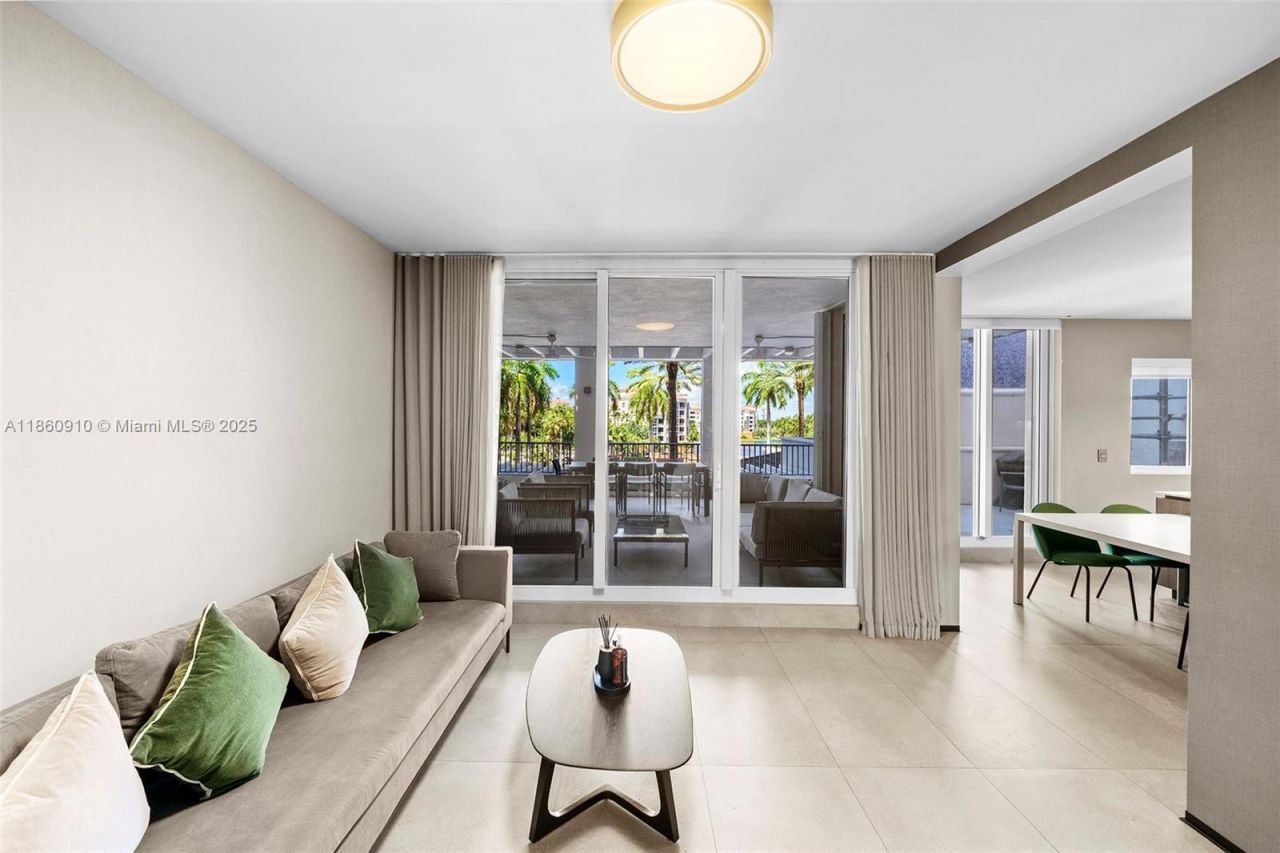 785 Crandon Blvd, Unit 303, Key Biscayne, FL 33149 Photo