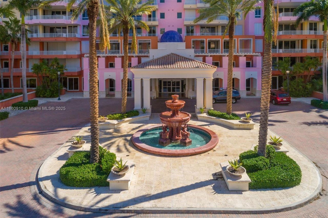 785 Crandon Blvd, Unit 303, Key Biscayne, FL 33149 Photo