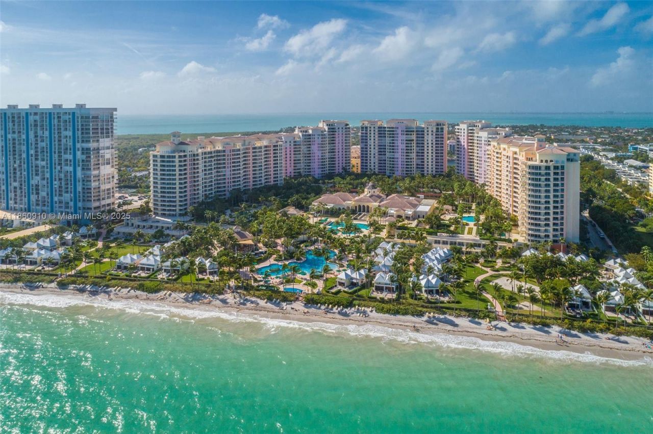 785 Crandon Blvd, Unit 303, Key Biscayne, FL 33149 Photo