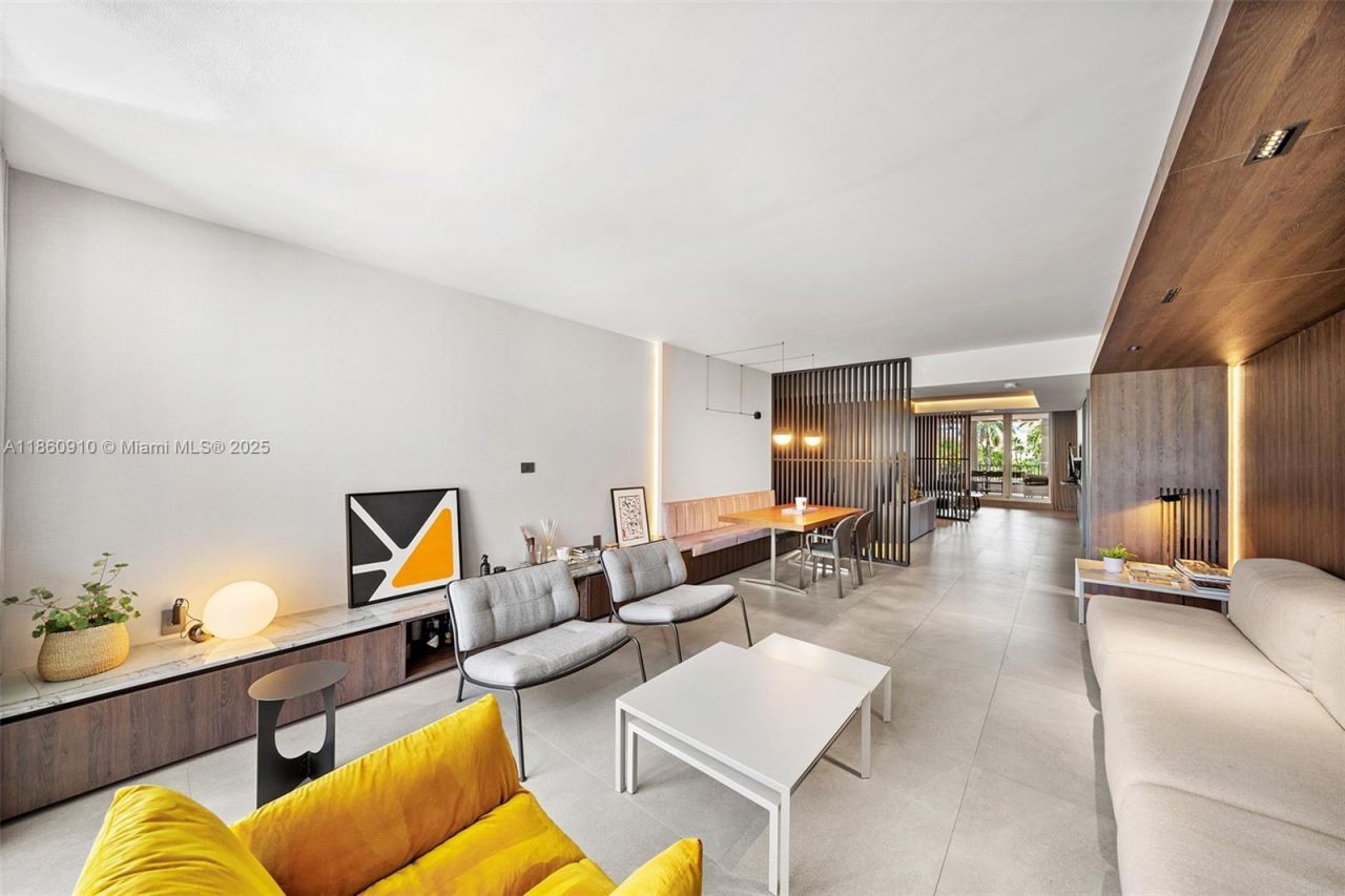 785 Crandon Blvd, Unit 303, Key Biscayne, FL 33149 Photo