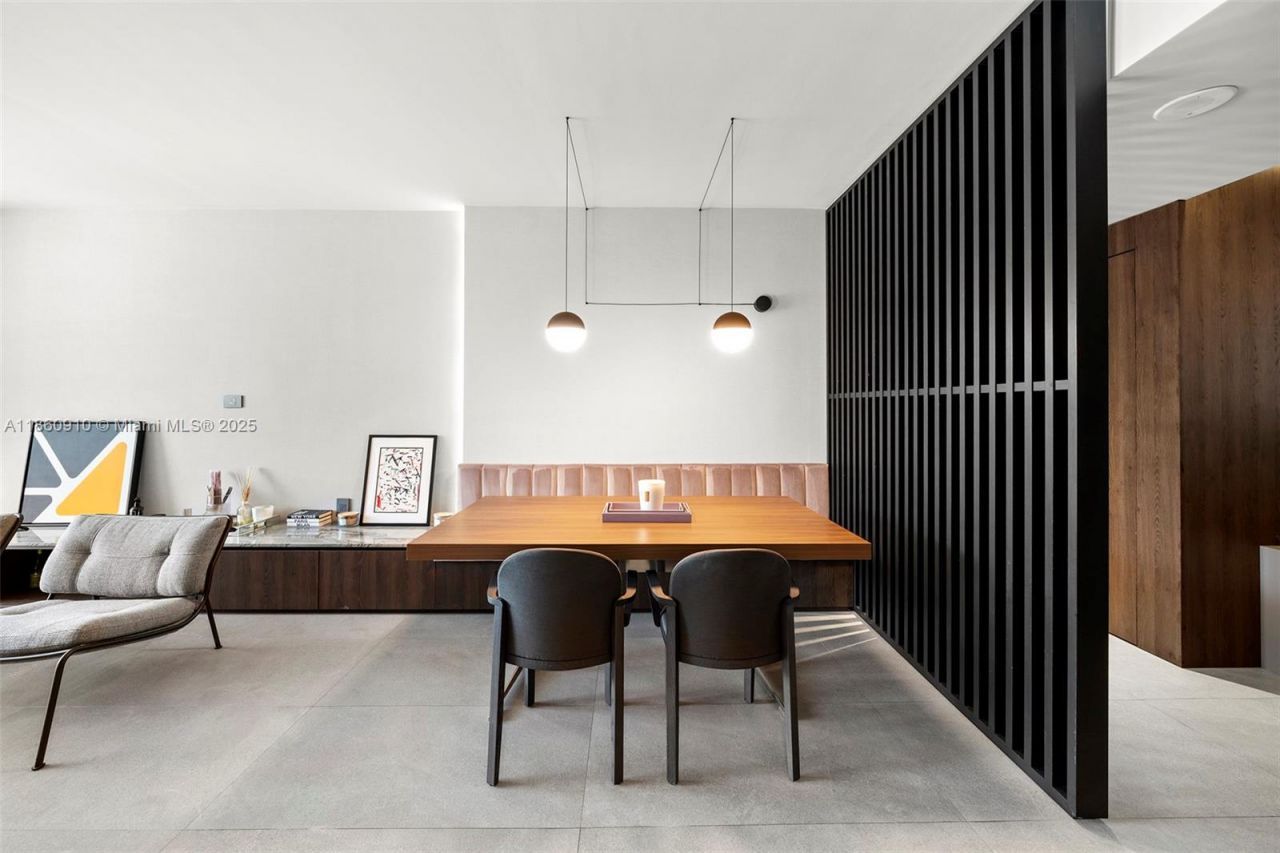 785 Crandon Blvd, Unit 303, Key Biscayne, FL 33149 Photo