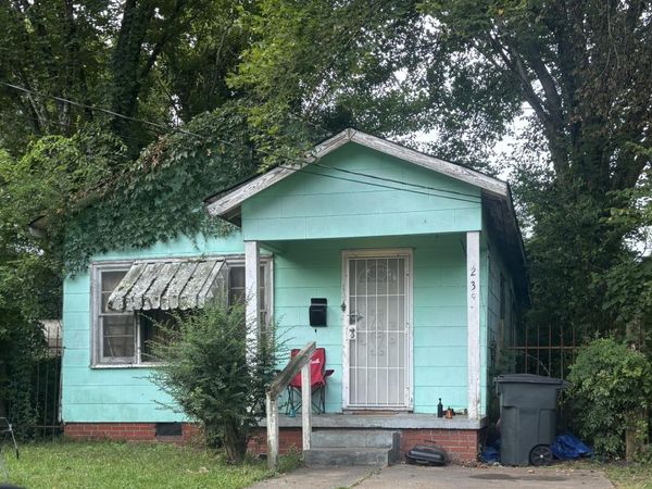 235 Taft Street, Jackson, MS 39202