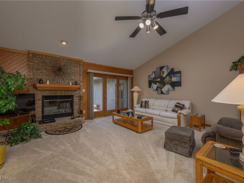 986 S Azalea Boulevard, Barberton, OH 44203 Photo 15