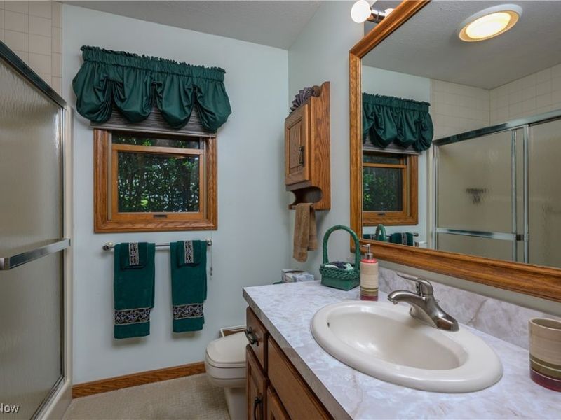 986 S Azalea Boulevard, Barberton, OH 44203 Photo 18