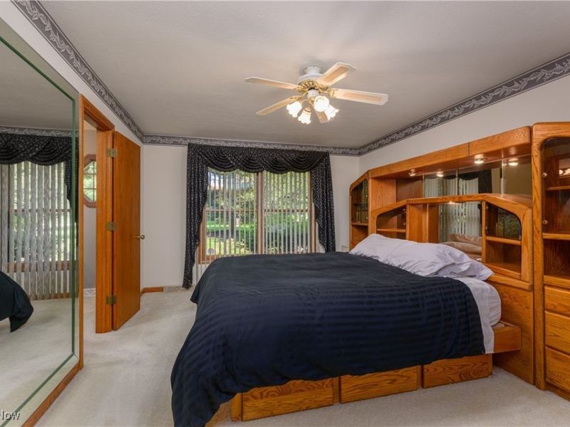 986 S Azalea Boulevard, Barberton, OH 44203 Photo 19