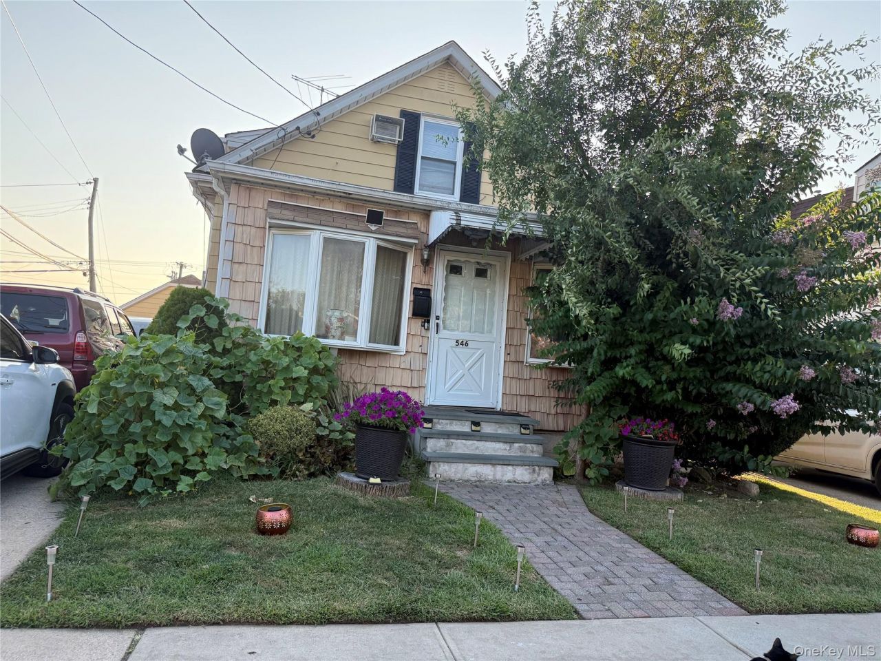 546 Clark Place Uniondale, NY 11553