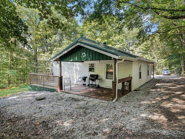 1285 Maxey Knob Road, Canmer, KY 42722