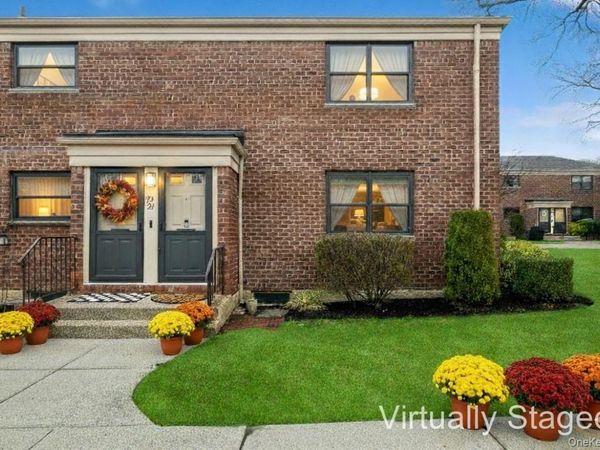 73-21 220th Street, Unit 139B2, Oakland Gardens, NY 11364