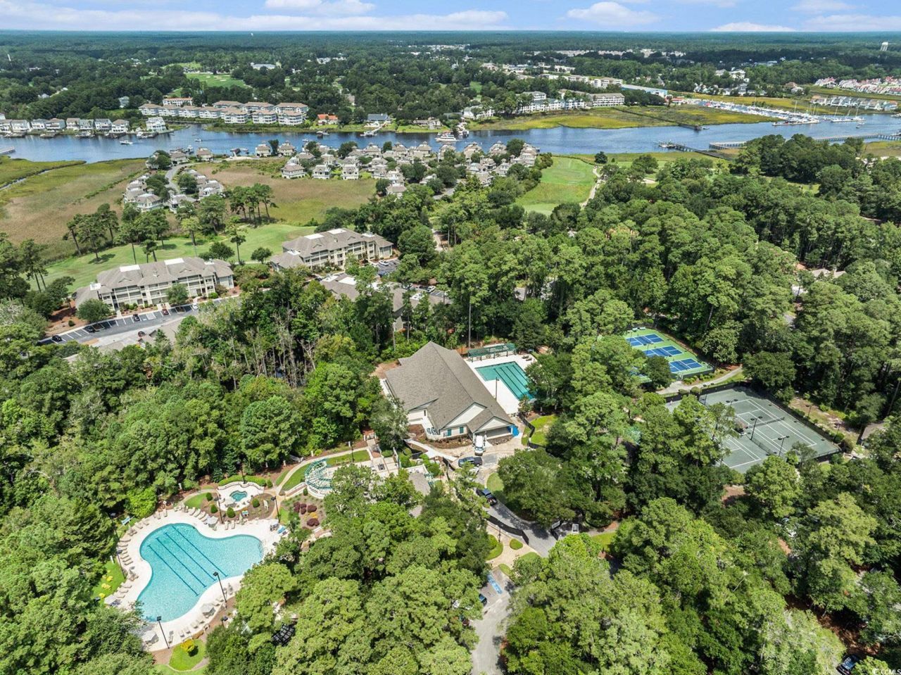 1545 Spinnaker Dr. Photo 20