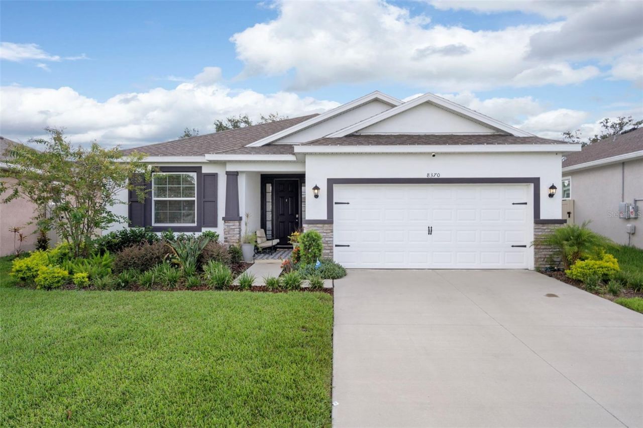 8370 Wheat Stone Drive, Zephyrhills, FL 33540 Main Photo