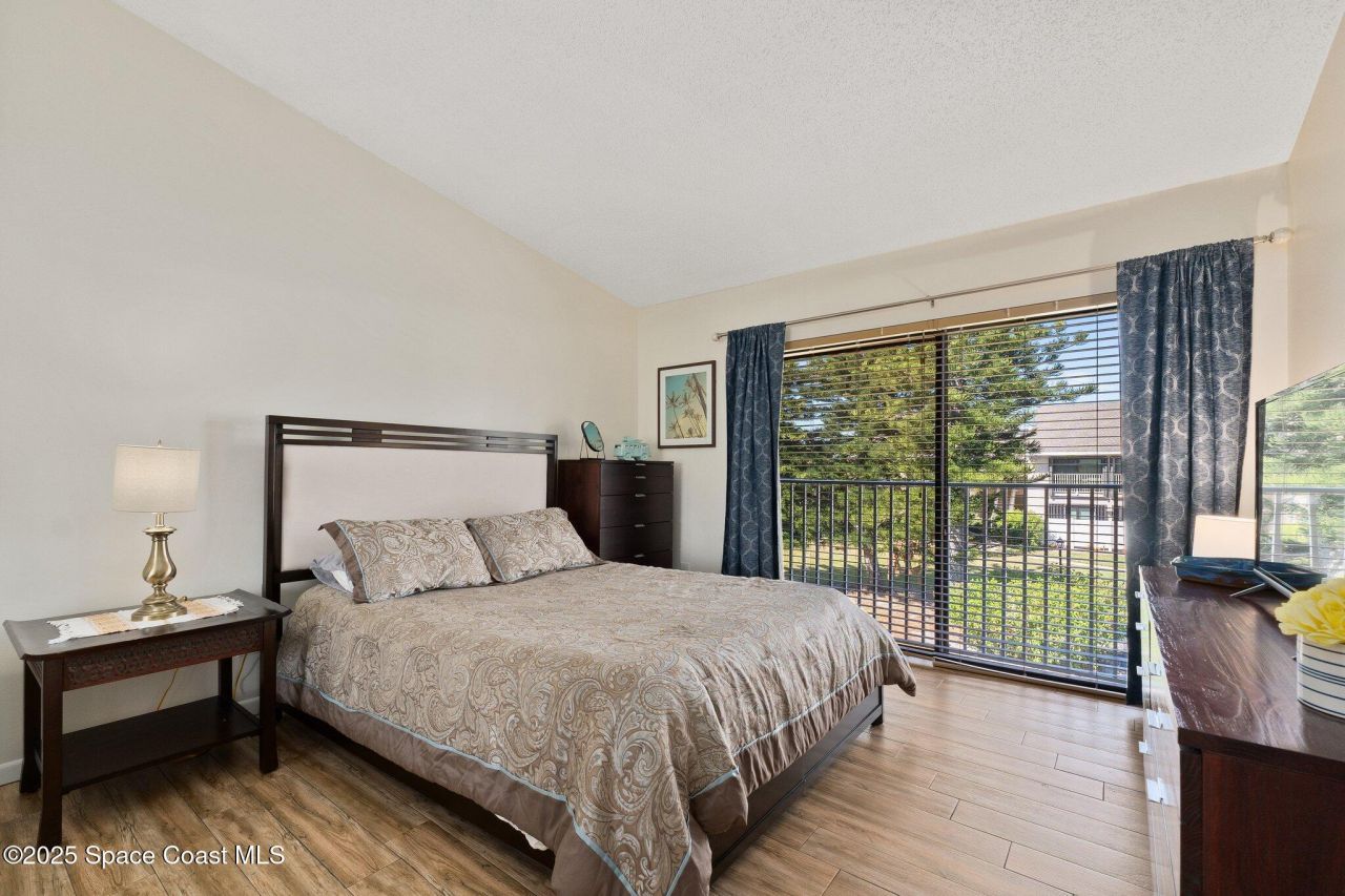 3212 S Lakeview Circle, Unit 10-205, Fort Pierce, FL 34949 Photo