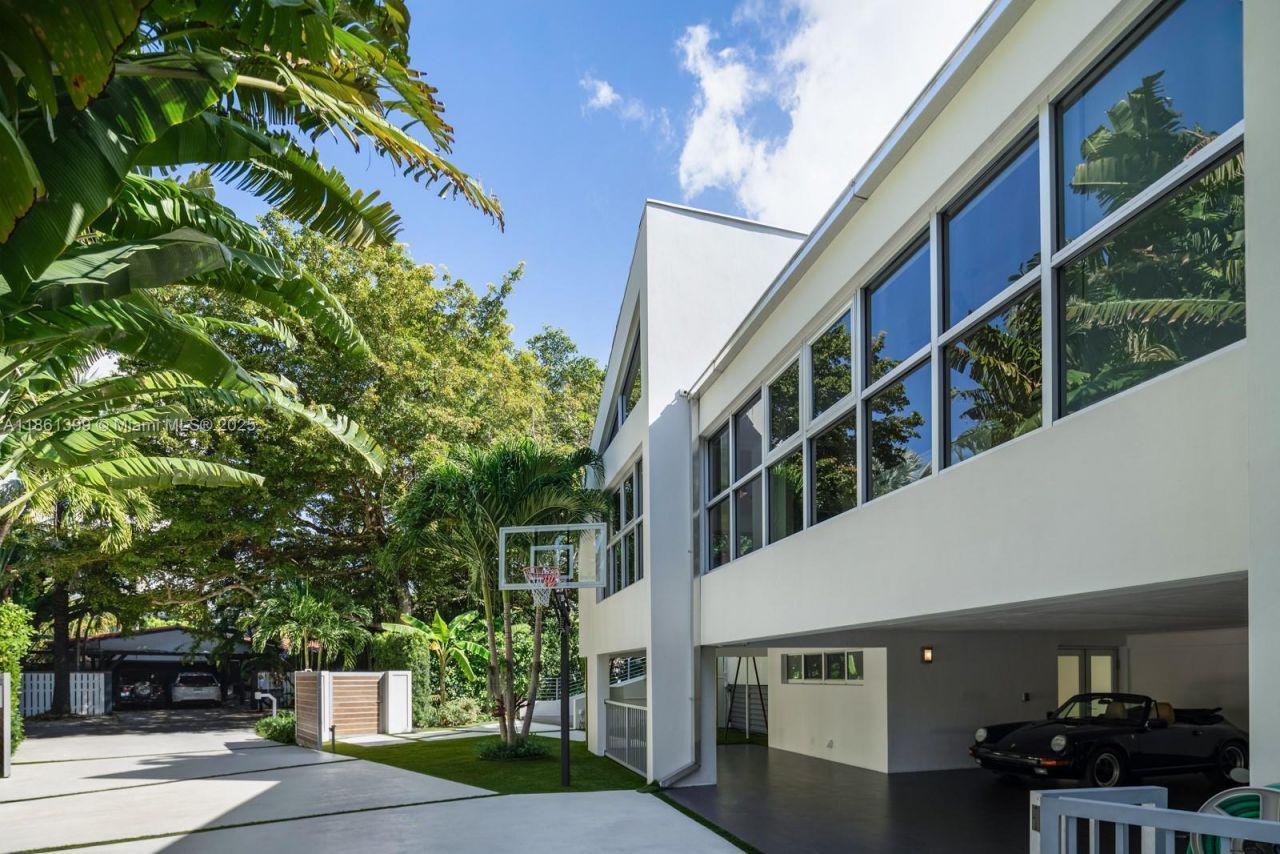 144 N Prospect Dr, Coral Gables, FL 33133 Photo