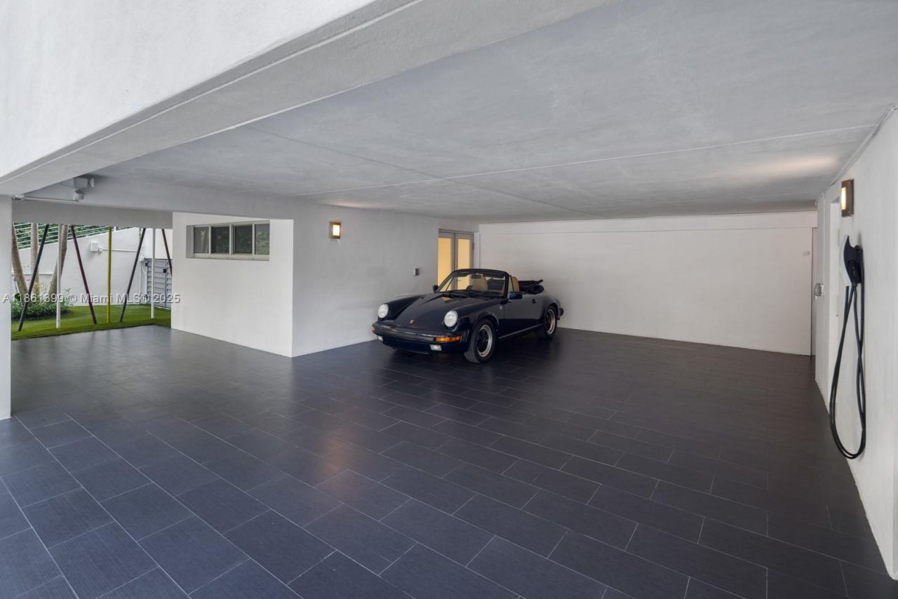 144 N Prospect Dr, Coral Gables, FL 33133 Photo