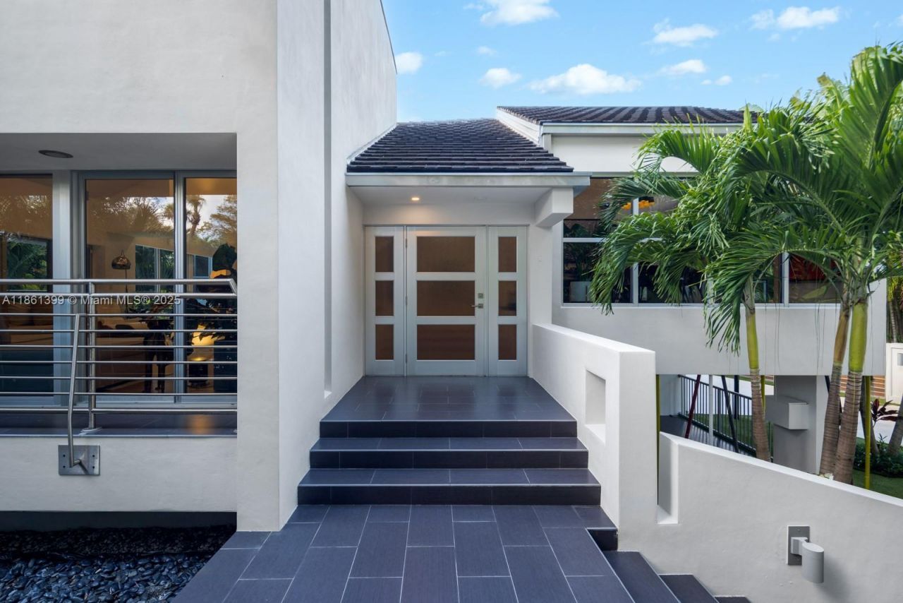 144 N Prospect Dr, Coral Gables, FL 33133 Photo