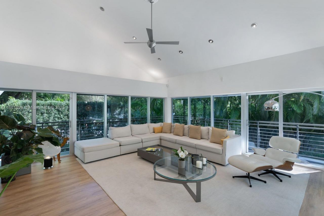 144 N Prospect Dr, Coral Gables, FL 33133 Photo