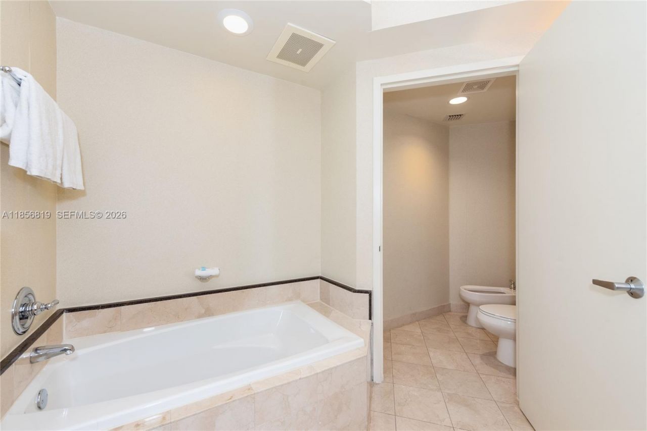 18001 Collins Ave, Unit 1214- 1215, Sunny Isles Beach, FL 33160 Photo