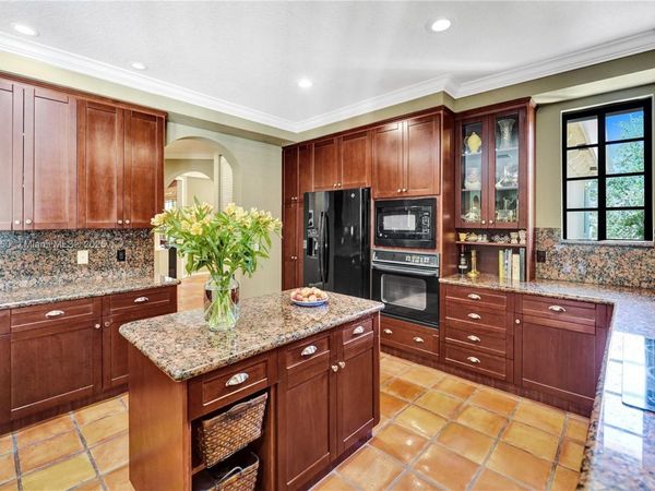 1577 Passion Vine Cir, Unit 9-2, Weston, FL 33326