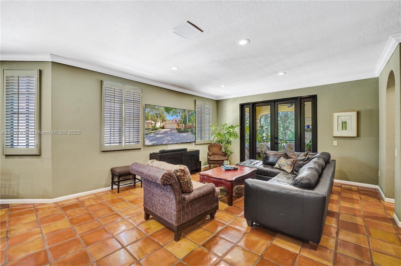 1577 Passion Vine Cir, Unit 9-2, Weston, FL 33326 Photo