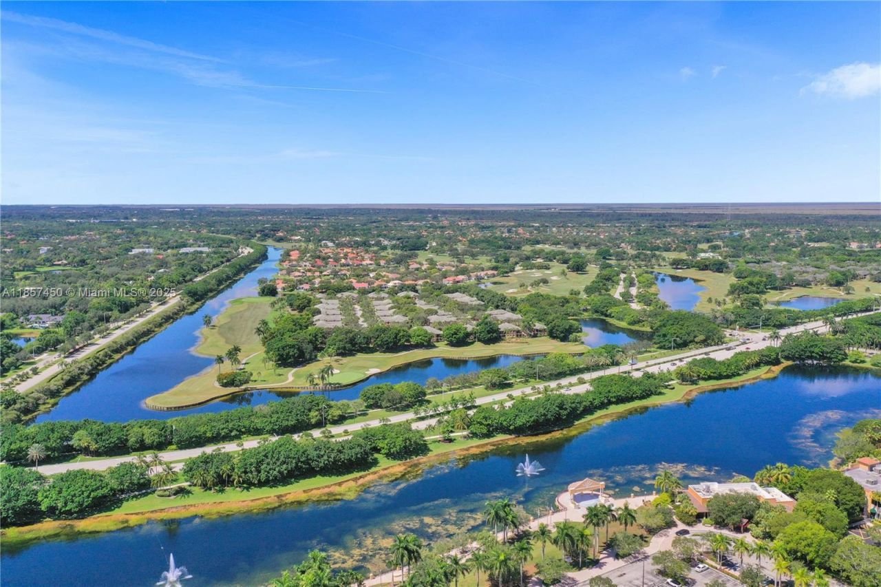 1577 Passion Vine Cir, Unit 9-2, Weston, FL 33326 Photo