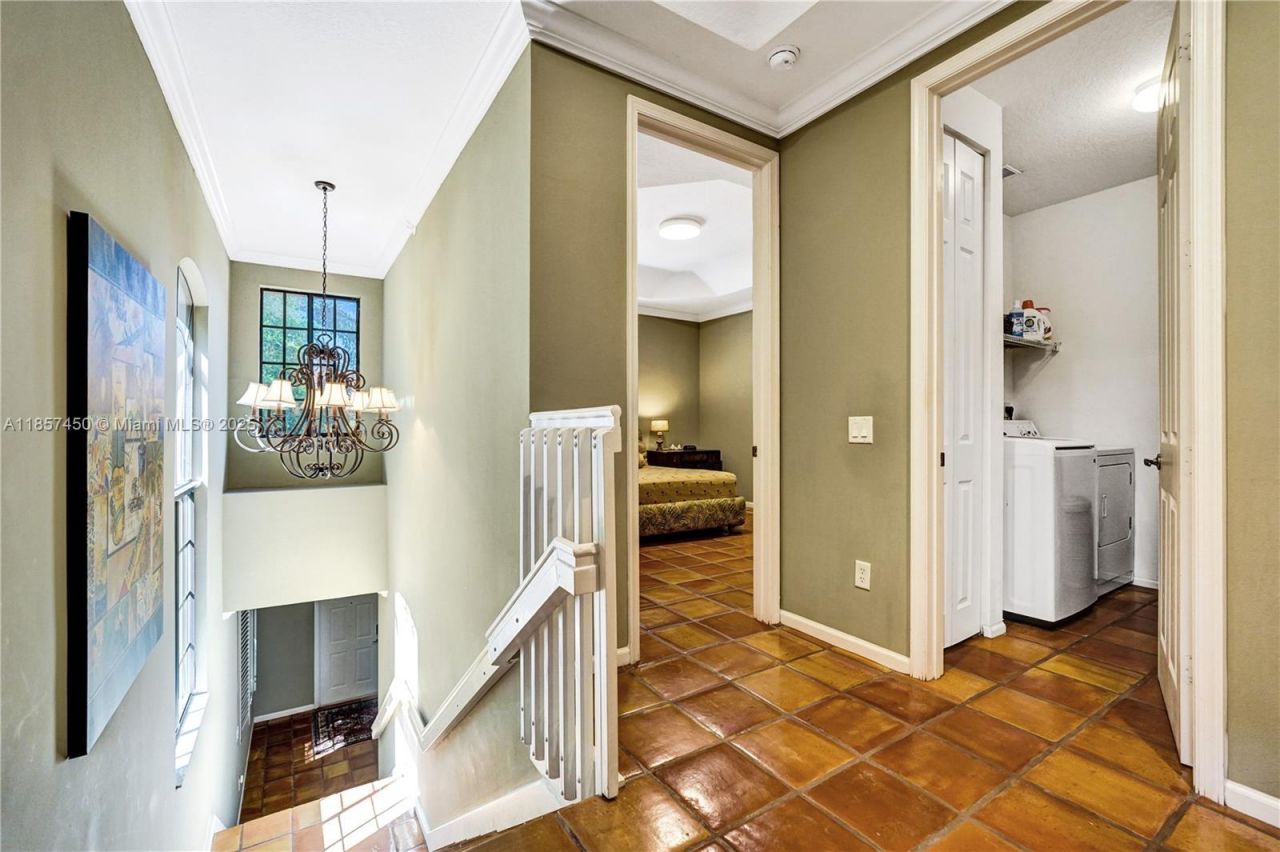 1577 Passion Vine Cir, Unit 9-2, Weston, FL 33326 Photo