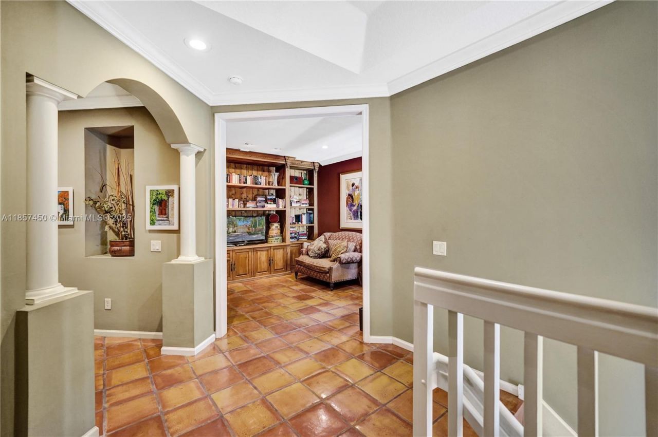 1577 Passion Vine Cir, Unit 9-2, Weston, FL 33326 Photo