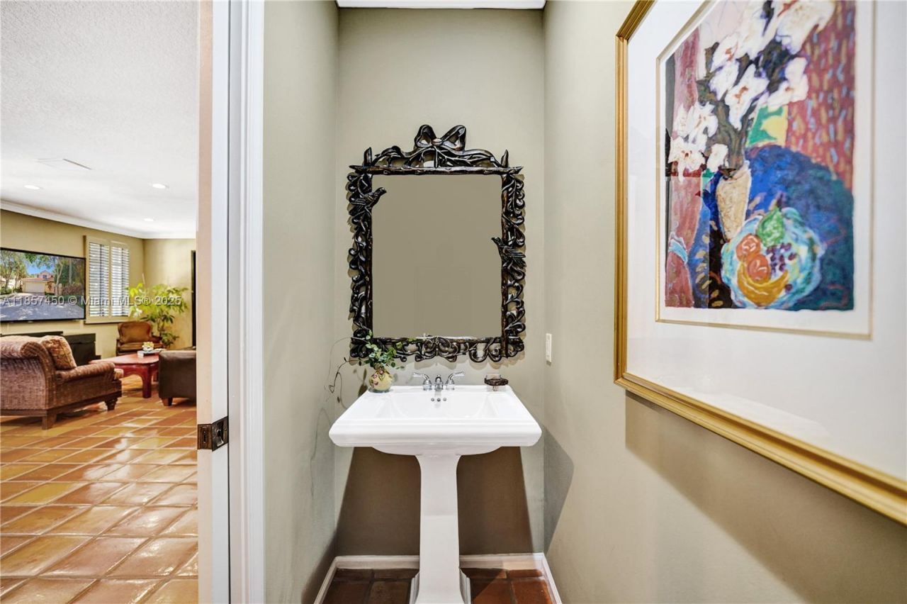 1577 Passion Vine Cir, Unit 9-2, Weston, FL 33326 Photo