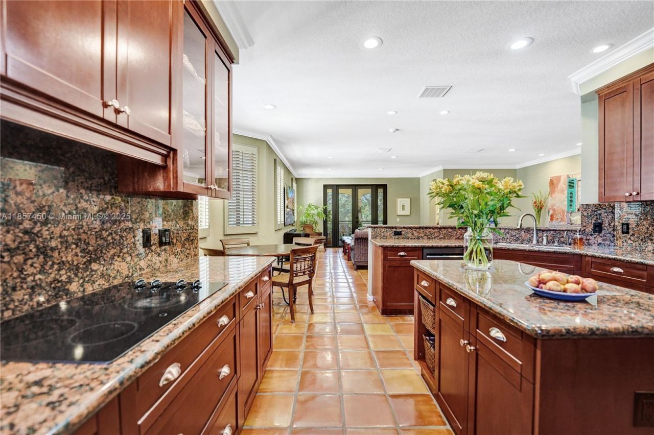 1577 Passion Vine Cir, Unit 9-2, Weston, FL 33326 Photo