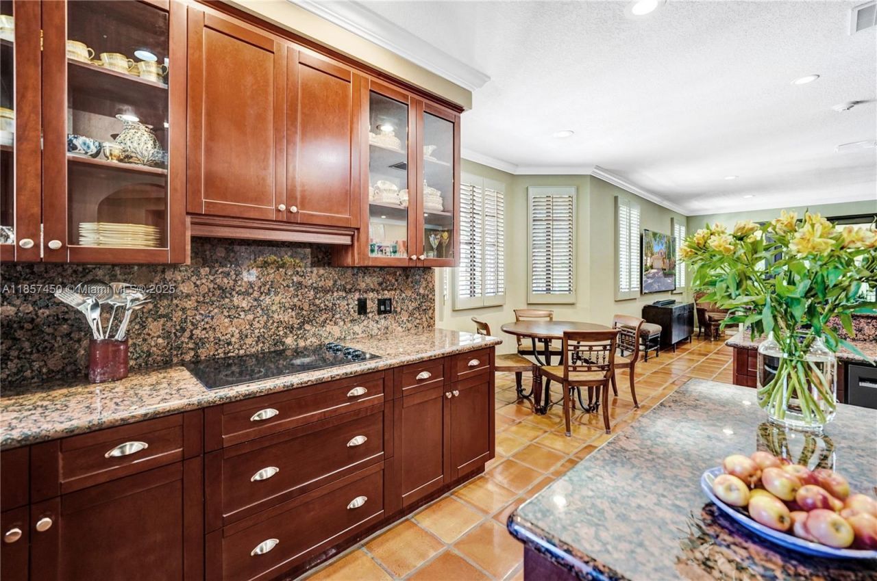 1577 Passion Vine Cir, Unit 9-2, Weston, FL 33326 Photo